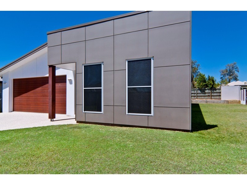 25 Alicia Circuit, Little Mountain QLD 4551