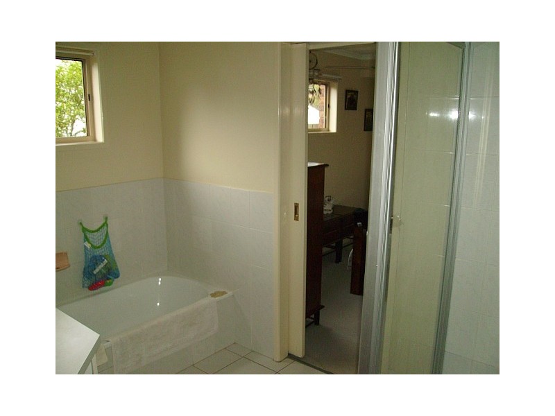 10 Moreton Bay Drive, Caloundra West QLD 4551