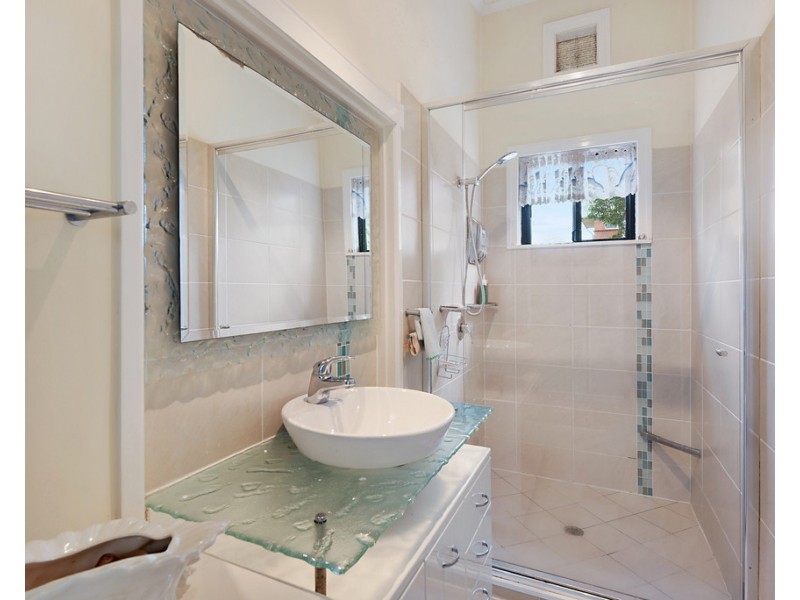 4 Arthur Street, Kings Beach QLD 4551