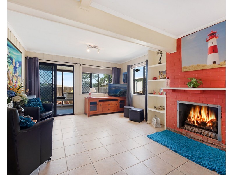 4 Arthur Street, Kings Beach QLD 4551