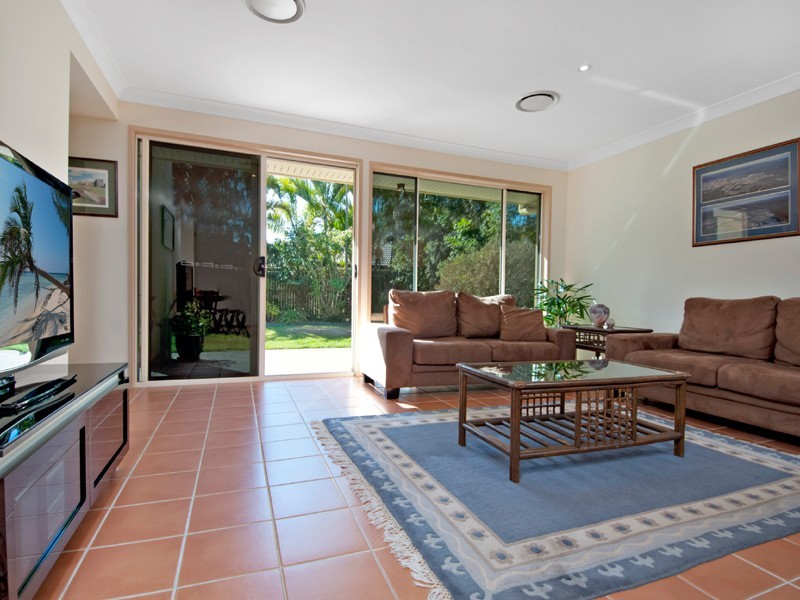 7 Elimbah Street, Pelican Waters QLD 4551