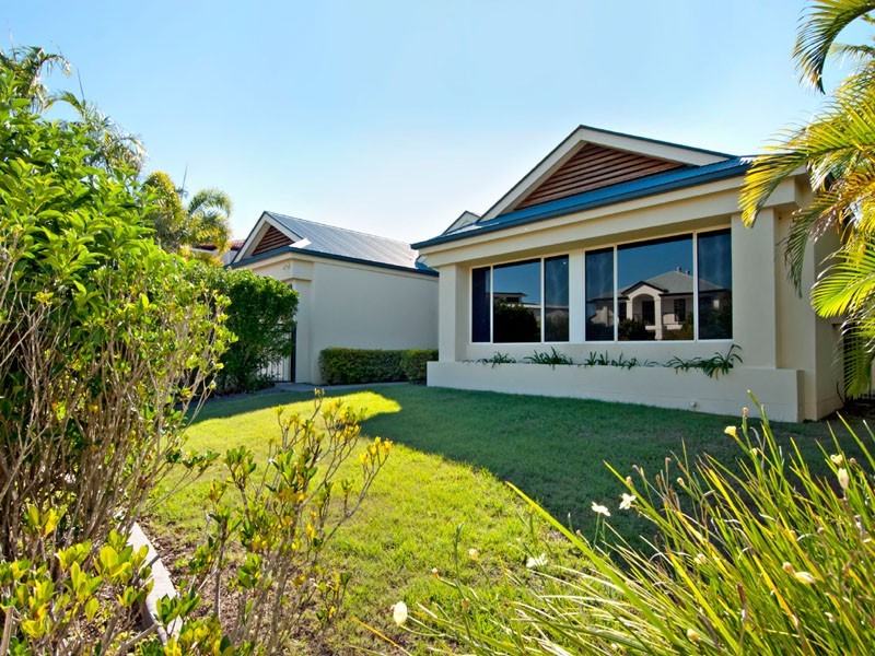 7 Elimbah Street, Pelican Waters QLD 4551