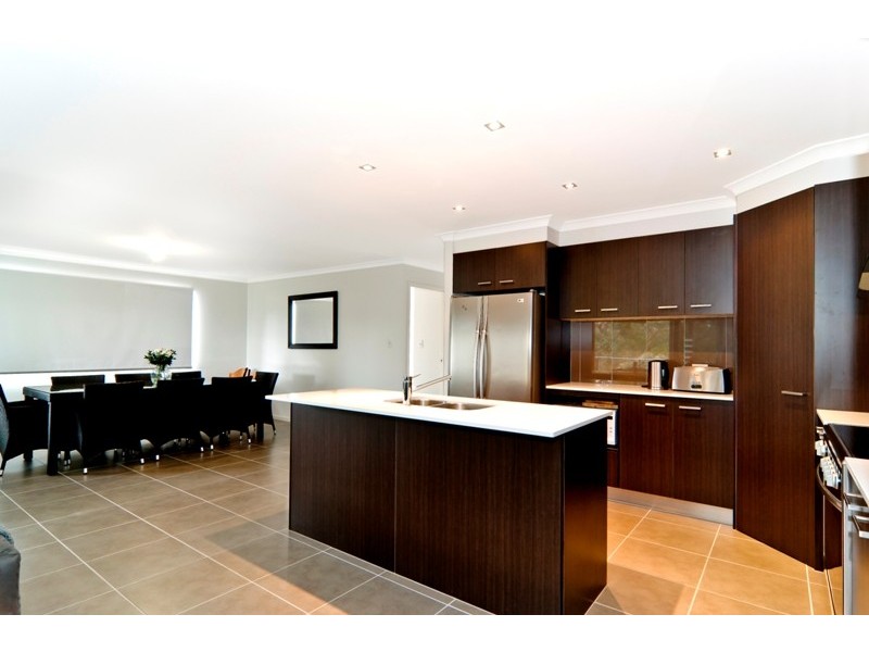 42 Ridge Court, Mooloolah Valley QLD 4553