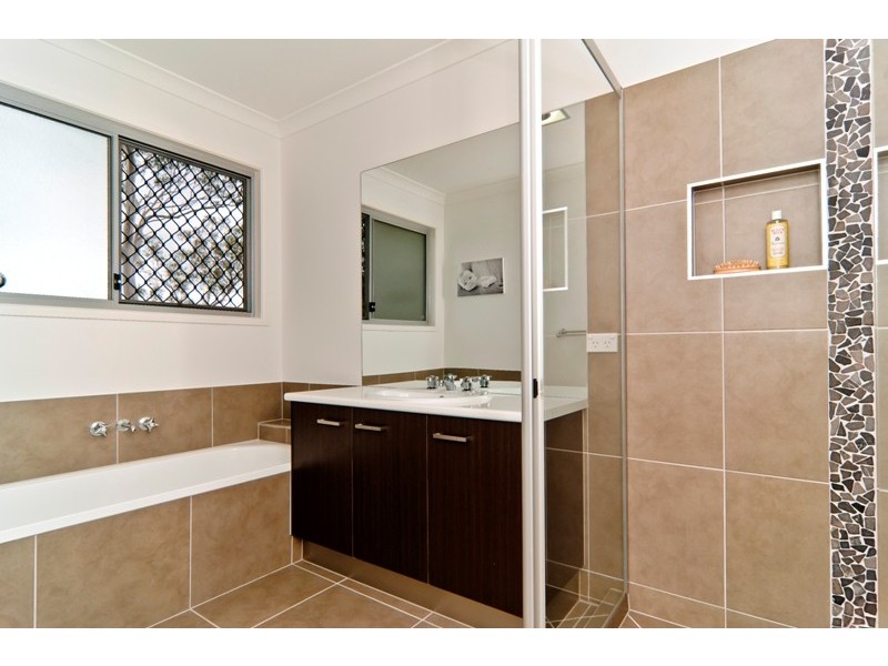 42 Ridge Court, Mooloolah Valley QLD 4553