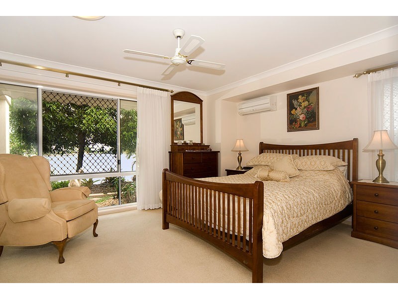 2 Cowiebank Place, Pelican Waters QLD 4551