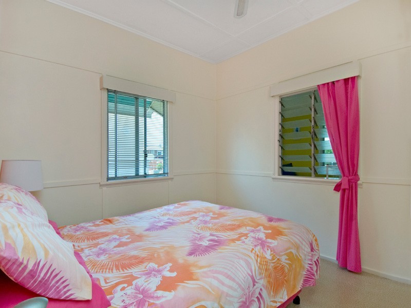 7 Wills Avenue, Golden Beach QLD 4551
