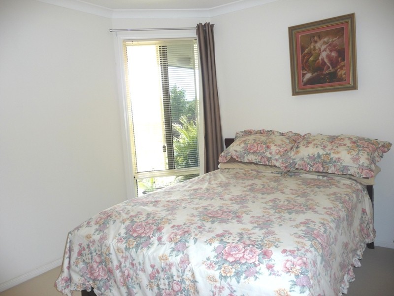 7 Maddock Avenue, Mooloolah Valley QLD 4553