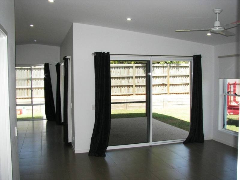 Little Mountain QLD 4551