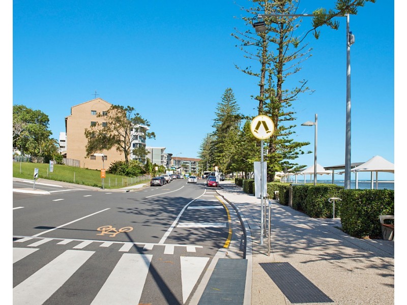 33 Esplanade Bulcock Beach, Caloundra QLD 4551