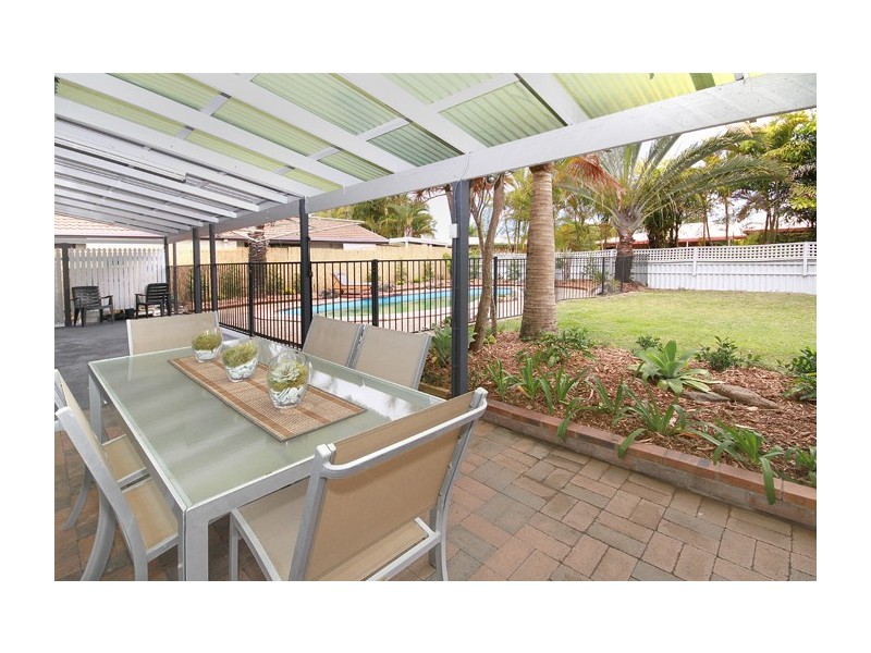 8 Mallawa Street, Buddina QLD 4575