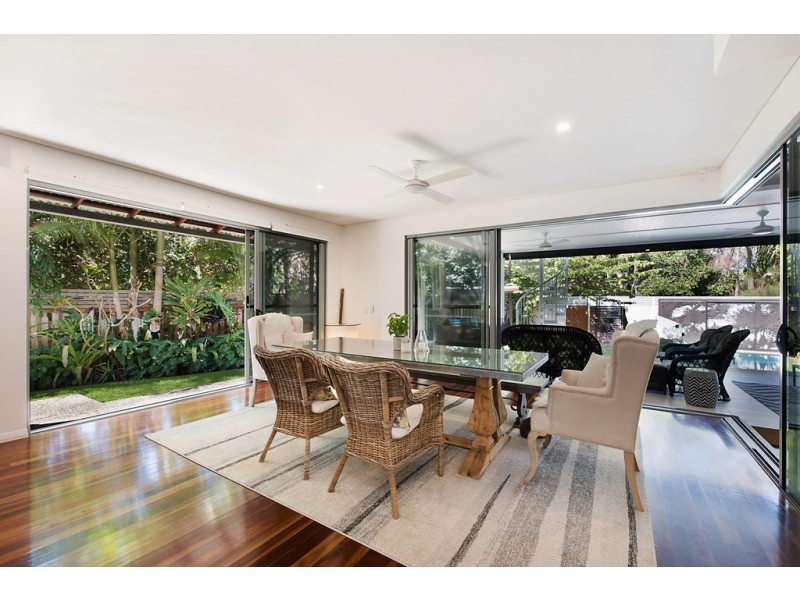 1 Ngungun Street, Dicky Beach QLD 4551