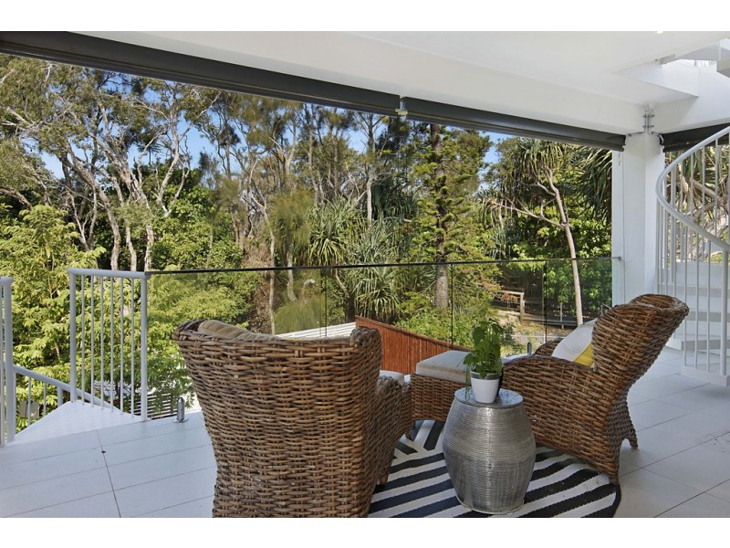 1 Ngungun Street, Dicky Beach QLD 4551