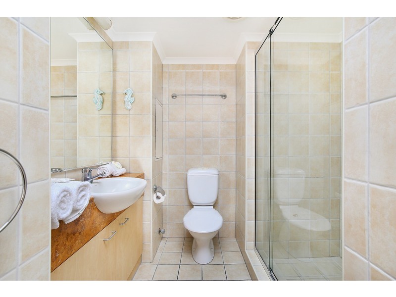 Unit 45 ‘Rolling Surf’ 8 Levuka Avenue, Kings Beach QLD 4551