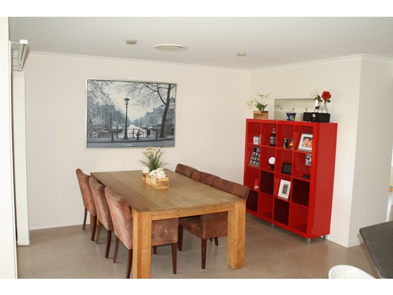 1 Barrine Crescent, Caloundra West QLD 4551