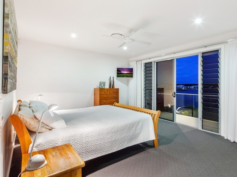 67 Bellanboe Circuit, Pelican Waters QLD 4551