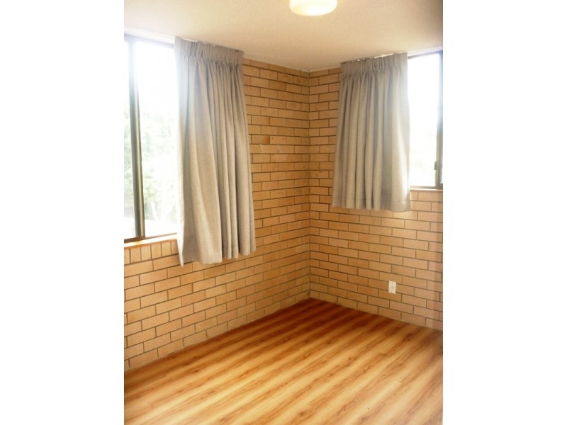 1/33 Kennedy Parade, Golden Beach QLD 4551