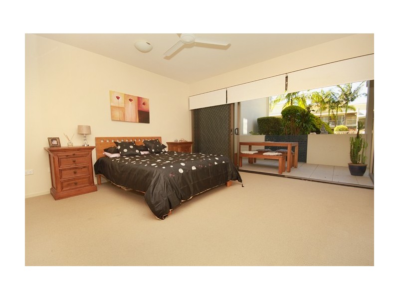 20/1 Grenada Way, Kawana Island QLD 4575