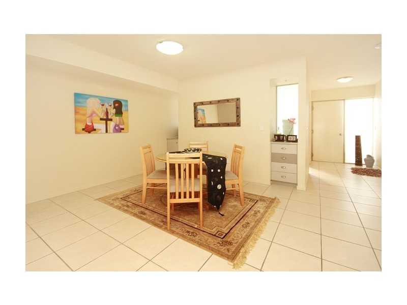 20/1 Grenada Way, Kawana Island QLD 4575