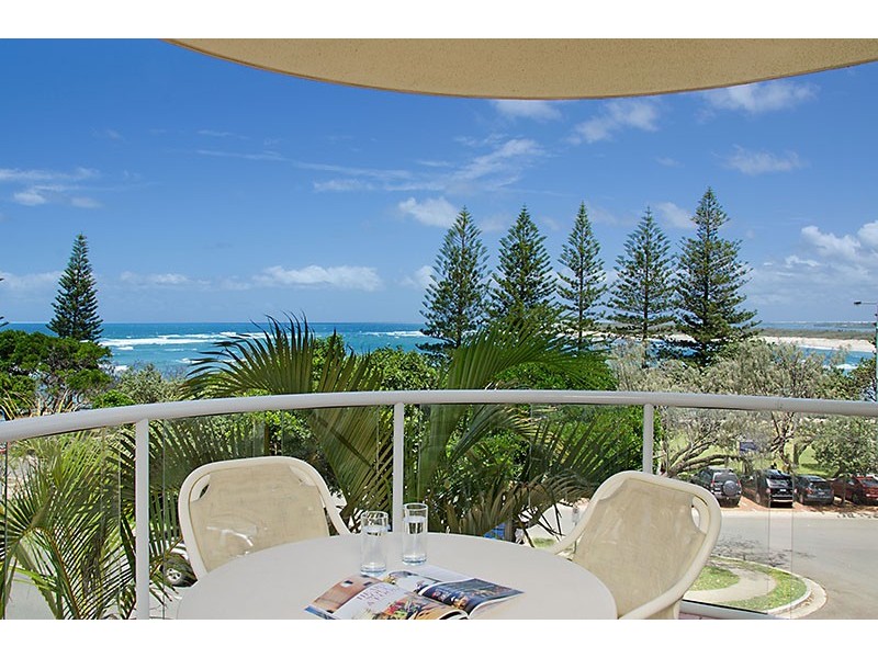 Unit 5 ‘The Waterview’ 14 Bulcock Beach Esplanade, Caloundra QLD 4551