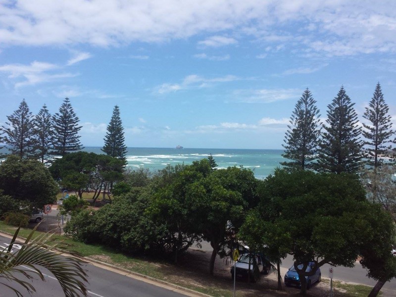 Unit 5 ‘The Waterview’ 14 Bulcock Beach Esplanade, Caloundra QLD 4551