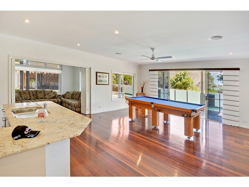 2 Elimbah Street, Pelican Waters QLD 4551