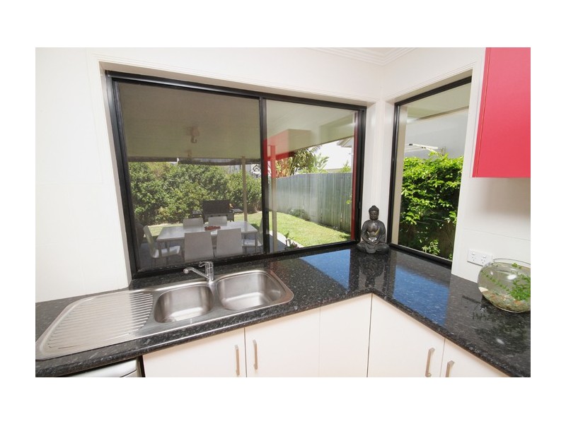8 Domatia Place, Meridan Plains QLD 4551