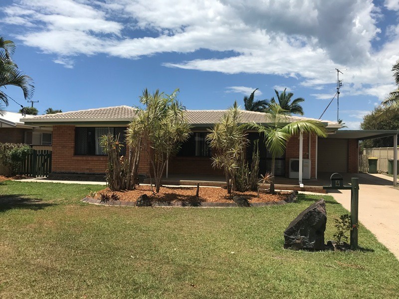 4 Slim Crescent, Golden Beach QLD 4551