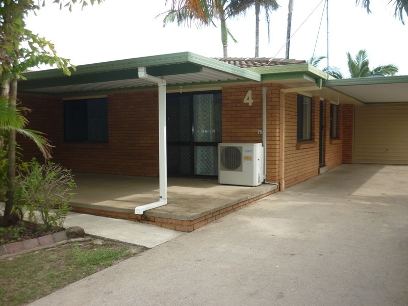 4 Slim Crescent, Golden Beach QLD 4551