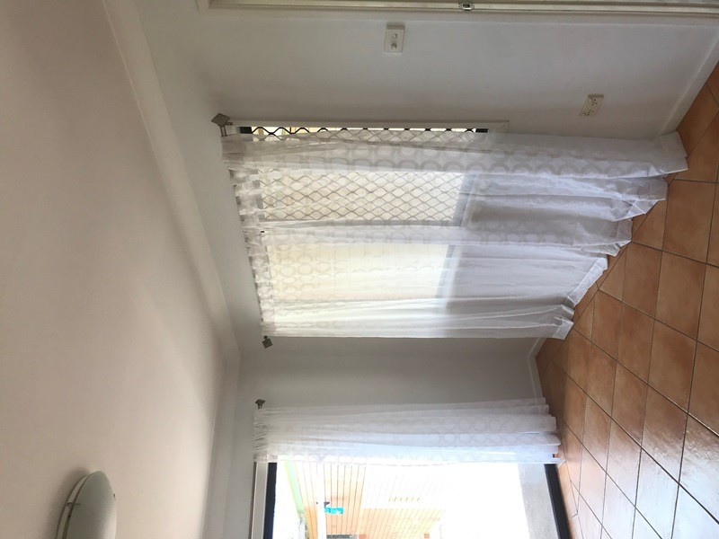 4 Slim Crescent, Golden Beach QLD 4551