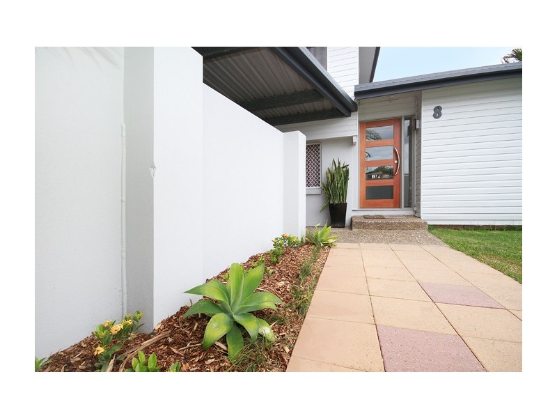 8 Mallawa Street, Buddina QLD 4575