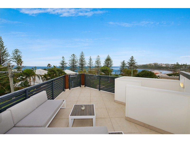 2 Mackay Street, Dicky Beach QLD 4551