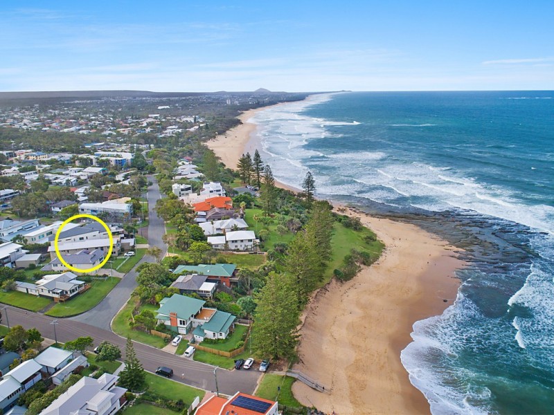2 Mackay Street, Dicky Beach QLD 4551