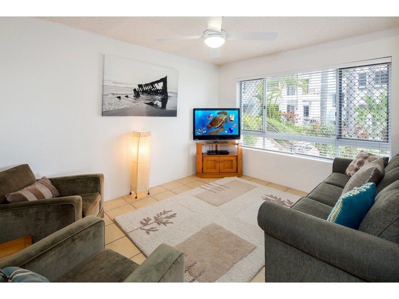 Unit 5 ‘Estoril’ 38 McIlwraith Street, Moffat Beach QLD 4551