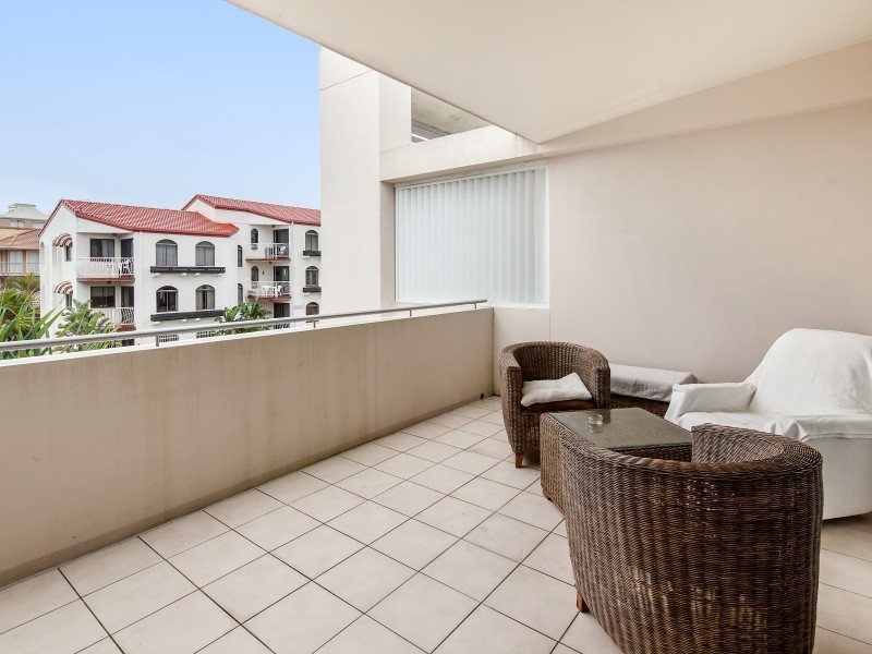 Unit 1022 ‘Aspect’ 80 Lower Gay Terrace, Caloundra QLD 4551