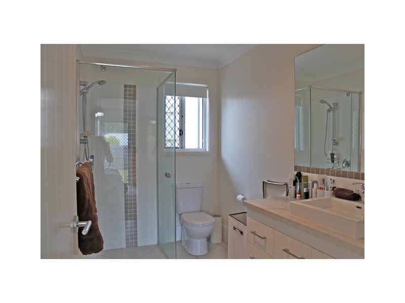 15 Kurrajong Crescent, Meridan Plains QLD 4551