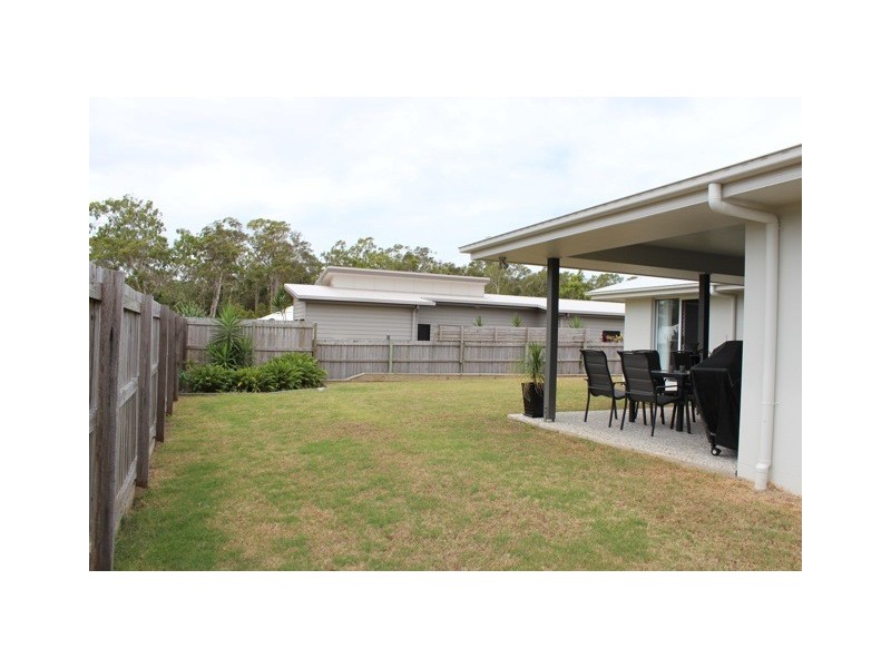 15 Kurrajong Crescent, Meridan Plains QLD 4551