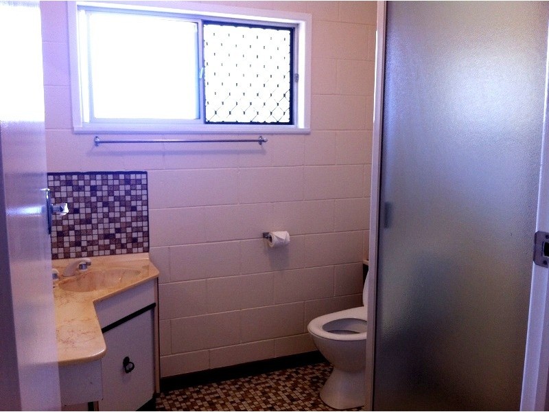 39 Montgomery Crescent, Golden Beach QLD 4551