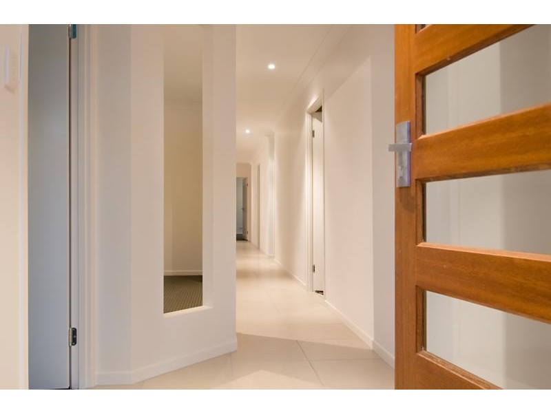 2 Lotte Place, Caloundra West QLD 4551