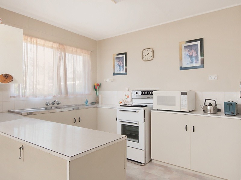 5 Coochin Street, Dicky Beach QLD 4551