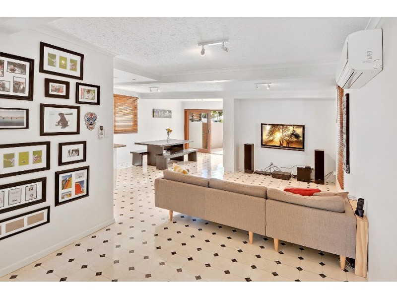 40 Roderick Street, Moffat Beach QLD 4551