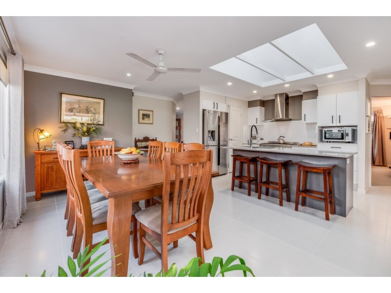 9 Ann Street, Dicky Beach QLD 4551