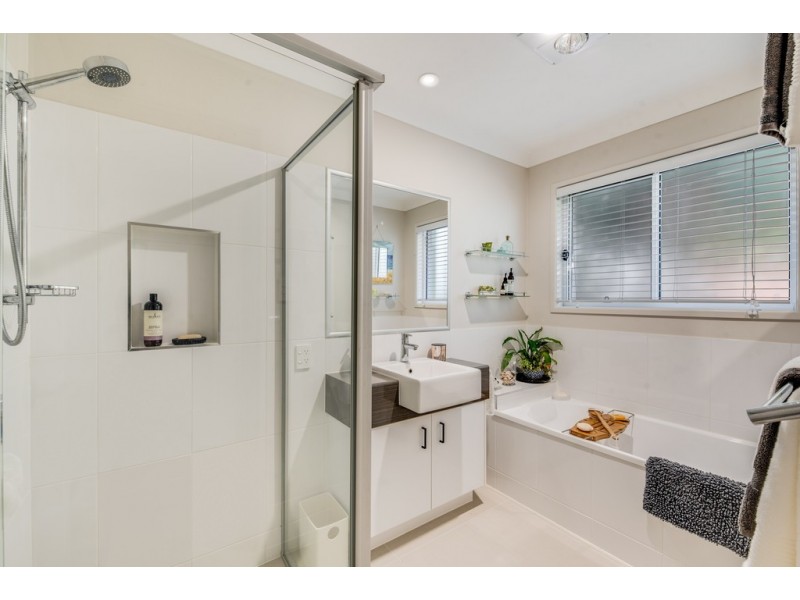 9 Ann Street, Dicky Beach QLD 4551