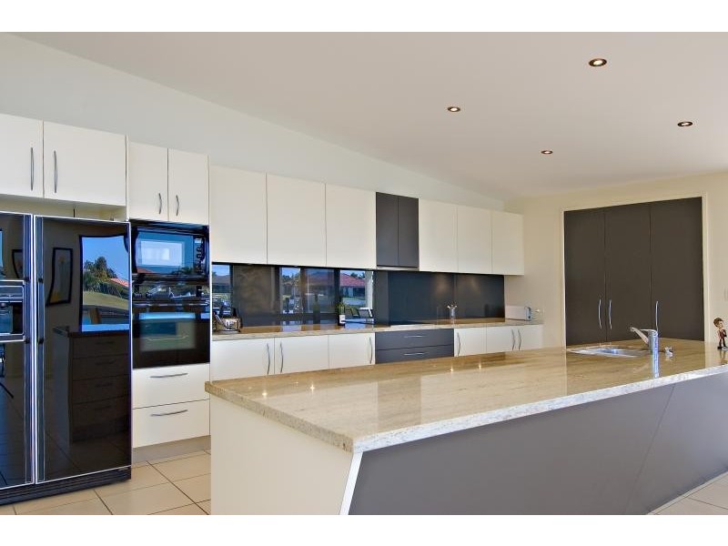 6 Tripcony Court, Pelican Waters QLD 4551