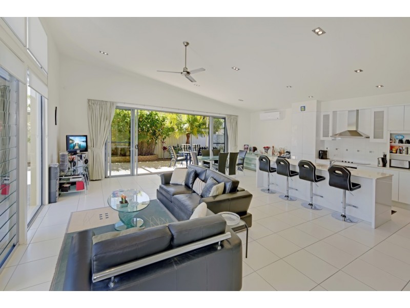 4 Koopa Place, Pelican Waters QLD 4551