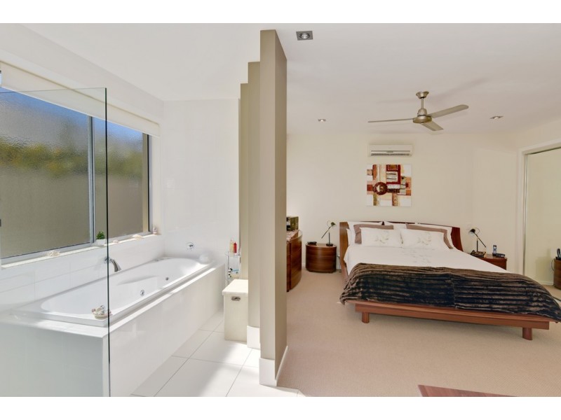 4 Koopa Place, Pelican Waters QLD 4551