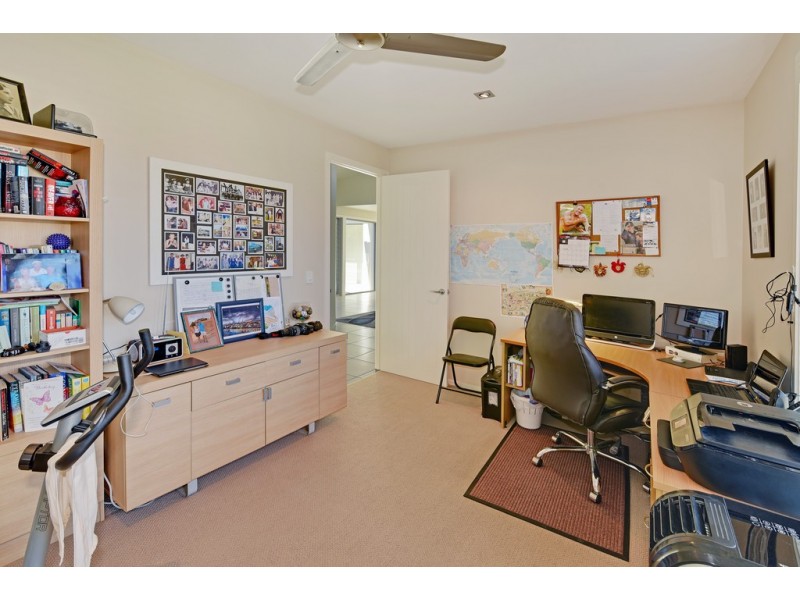 4 Koopa Place, Pelican Waters QLD 4551