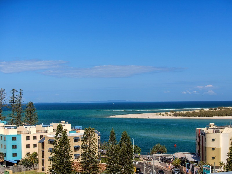 Unit 403 ‘Ocean Views Resort’ 115 Bulcock Street, Caloundra QLD 4551