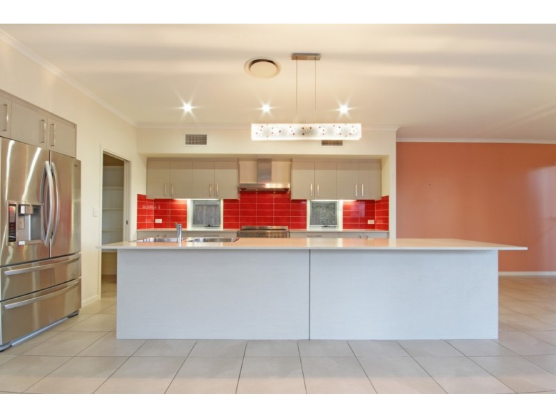 9 Abbey Court, Pelican Waters QLD 4551