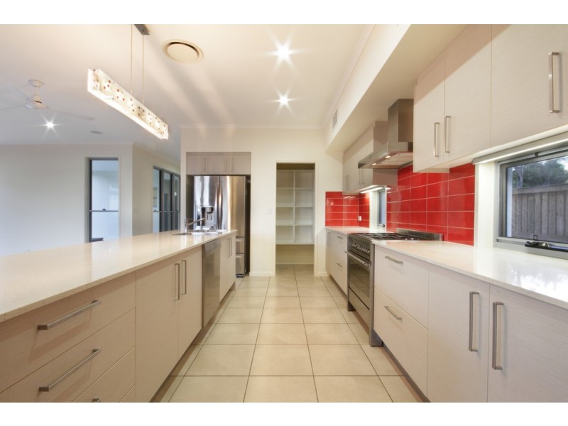 9 Abbey Court, Pelican Waters QLD 4551