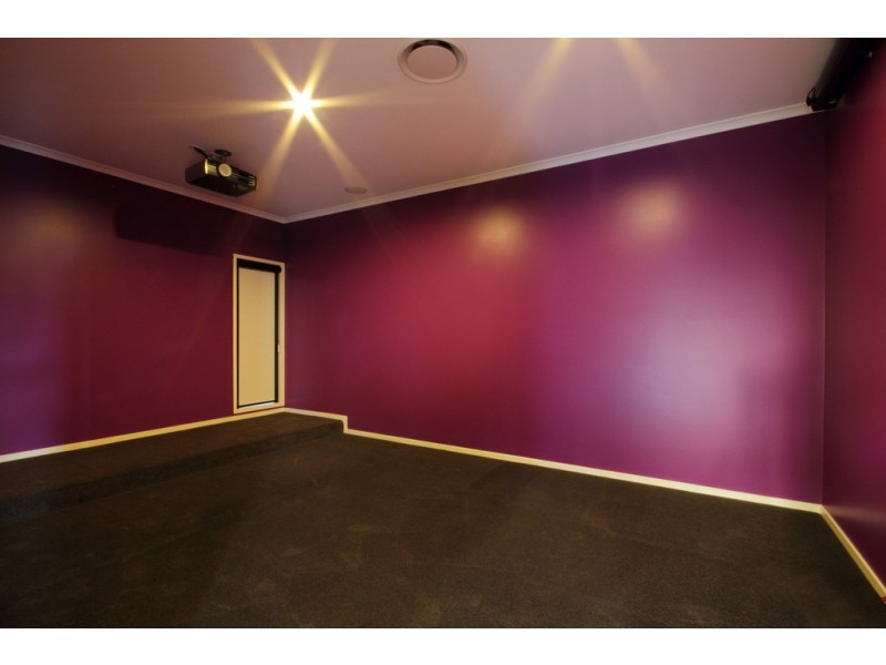 9 Abbey Court, Pelican Waters QLD 4551